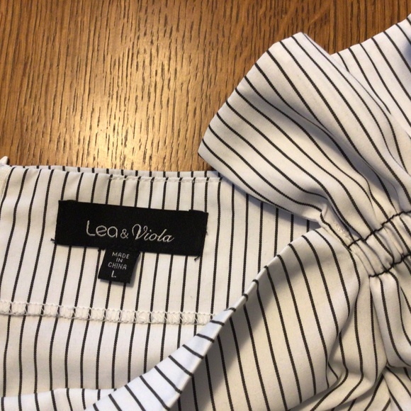 Off shoulder top in white with black stripes. EUC. - Picture 2 of 3